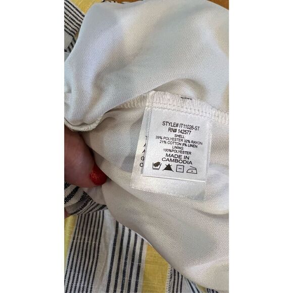 IRIS Linen Blend Yellow Stripe Crop Top Womens SZ L New With Tags - Picture 13 of 13